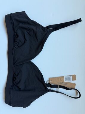 SKIMS Black Seamless Wireless Bra